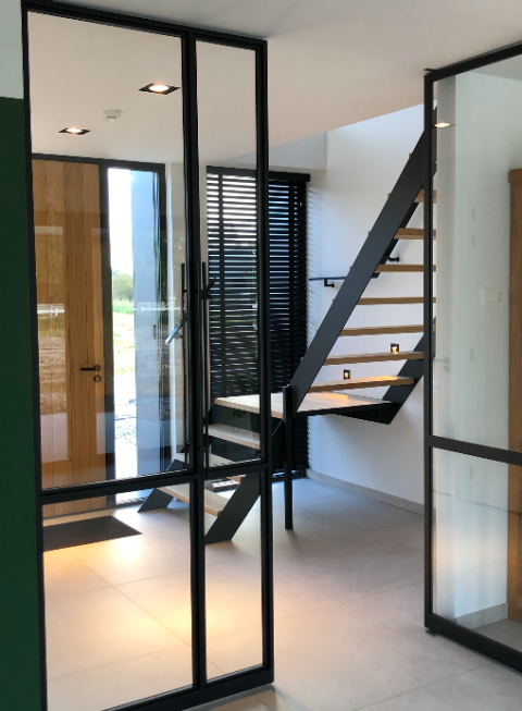 Exclusieve bordestrap in hal op hand gemaakt door Staal Style